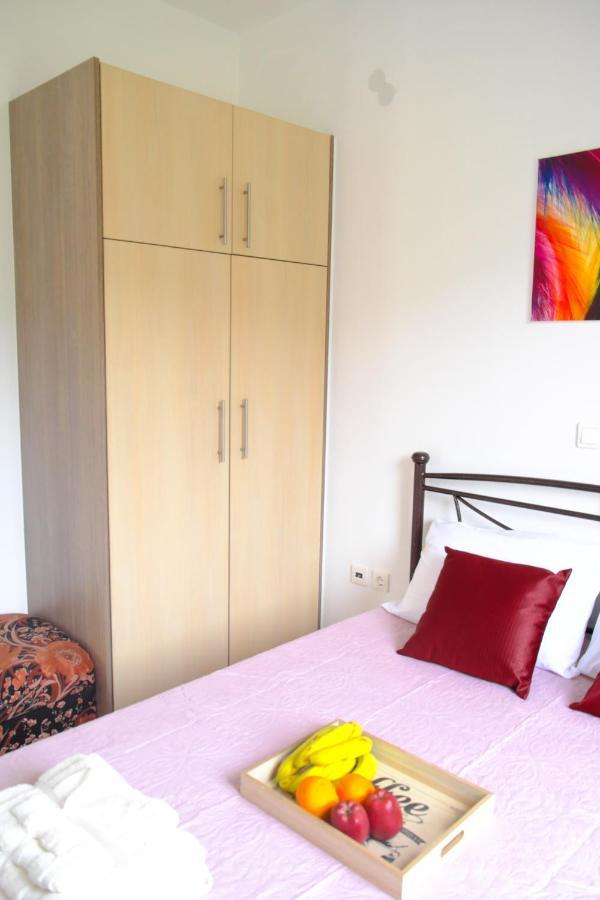 Marathona'S Apartment Aegina エクステリア 写真