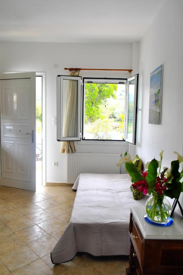 Marathona'S Apartment Aegina エクステリア 写真
