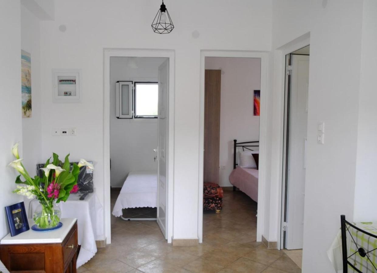Marathona'S Apartment Aegina エクステリア 写真