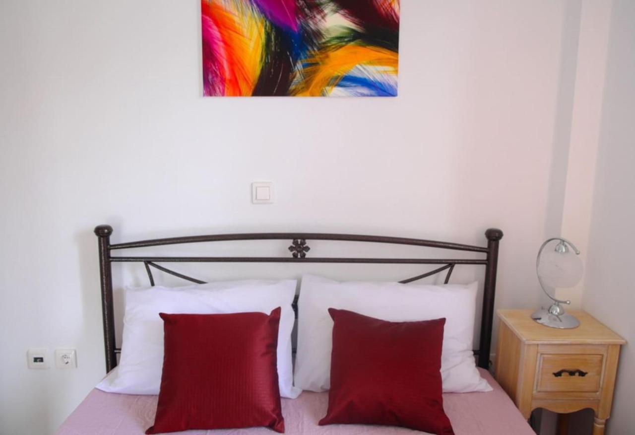 Marathona'S Apartment Aegina エクステリア 写真